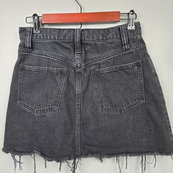 MADEWELL Denim Frisco Mini Skirt in Lunar Wash Black Womens size 26 - Picture 7 of 10